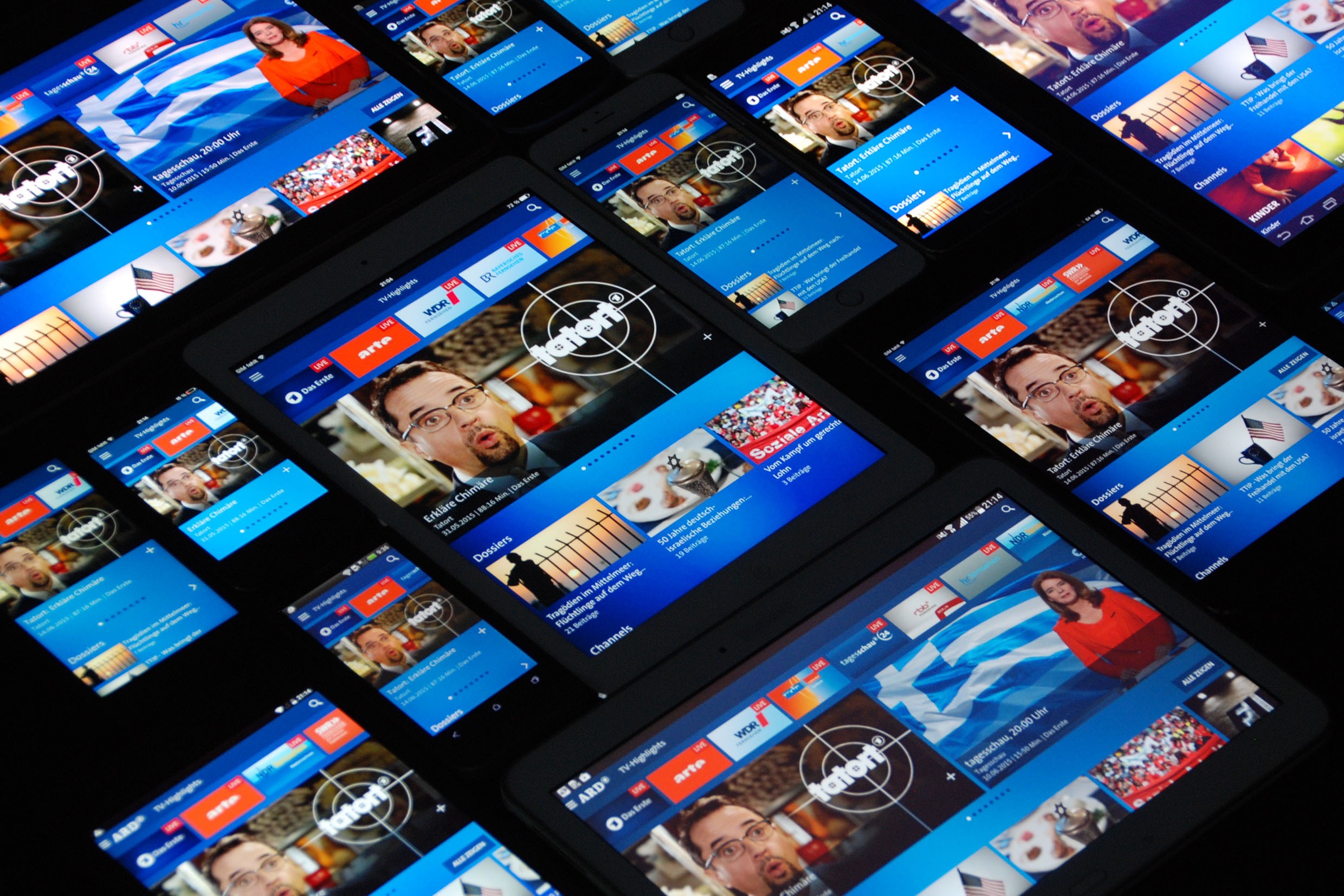 NORDDEUTSCHER RUNDFUNK
ARD Mediathek - App für mobile Nutzung
Die ARD Mediathek-App bündelt Liveprogramme und Inhalte auf Abruf aus der gesamten ARD: 14 TV-Programme plus Regionalausgaben, alle Hörfunkwellen sowie mehr als 150.000 Videos und  Audios zur on-demand-Nutzung.
© NDR/ARD.de, honorarfrei - Verwendung gemäß der AGB im Rahmen einer engen, unternehmensbezogenen Berichterstattung im ARD-Zusammenhang bei Nennung "Bild: NDR/ARD.de" (S1), NDR Presse und Information/Fotoredaktion, Tel: 040/4156-2306 oder -2305, pressefoto@ndr.de