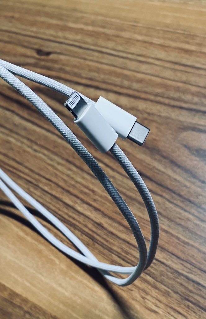 USB-C - Lightning