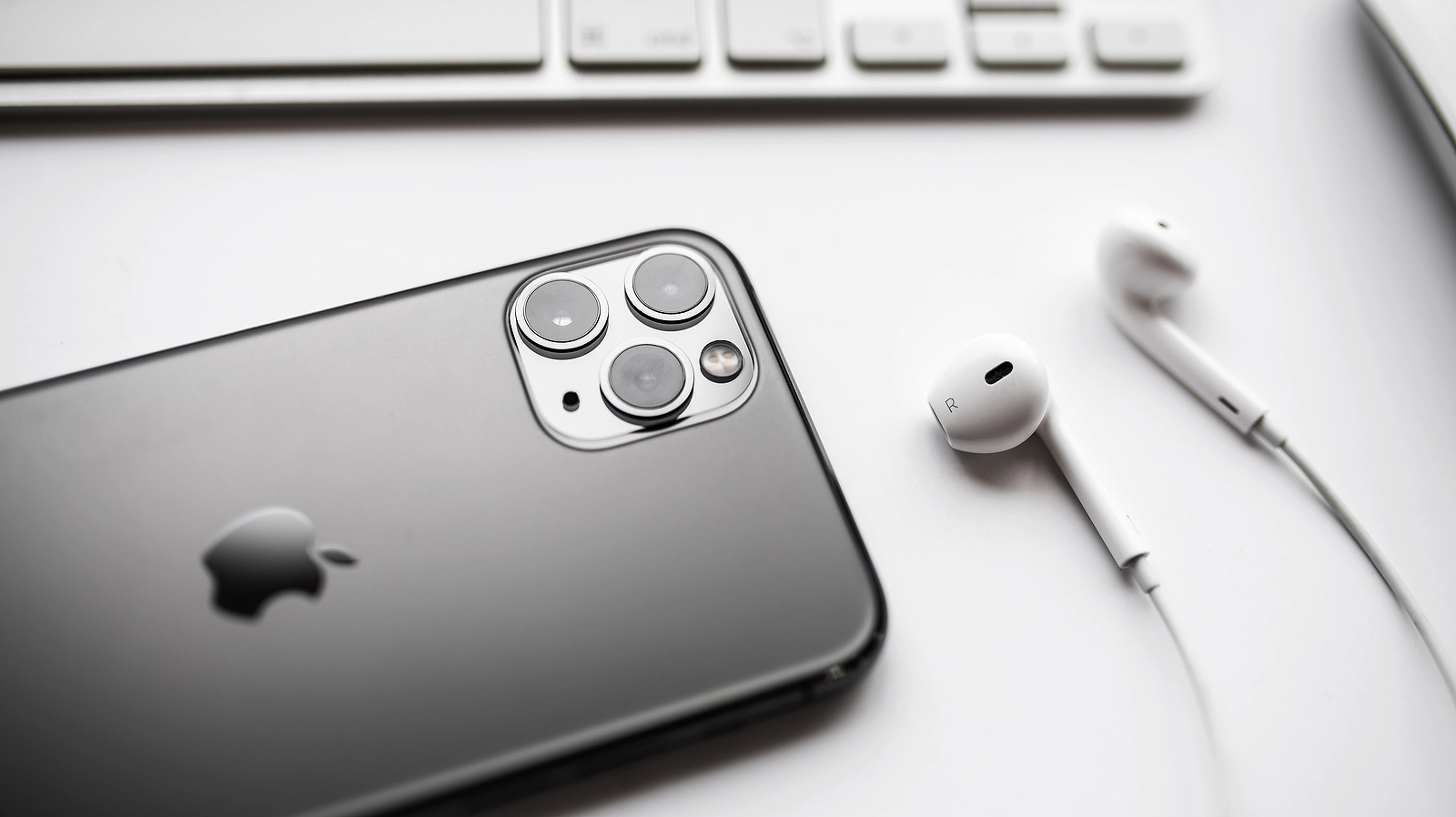 iPhone 11 Pro EarPods