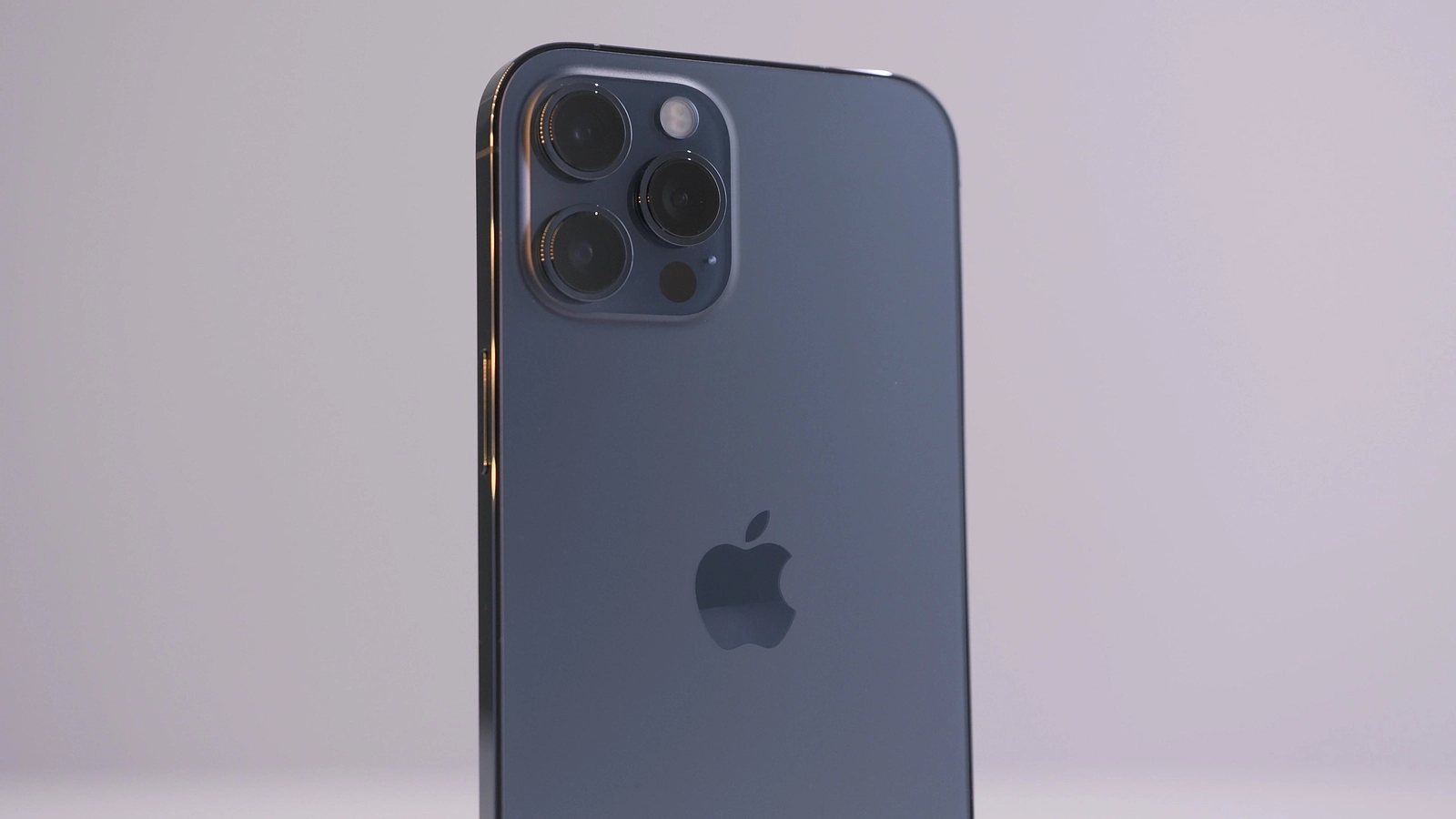 iPhone 2021