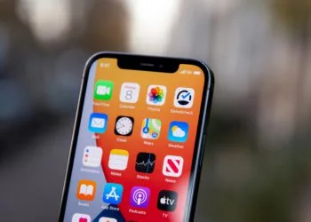 iPhone 13