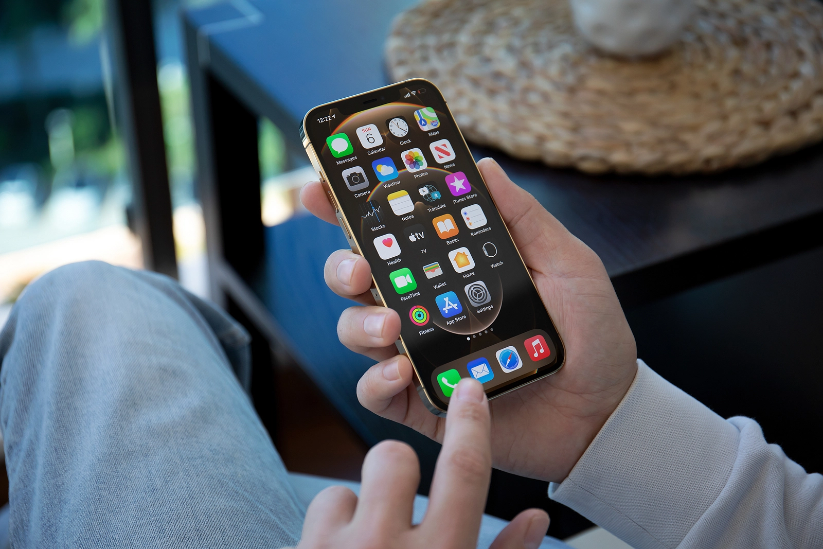 iOS 15 App Store