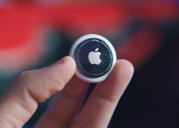 AirTag firmware update