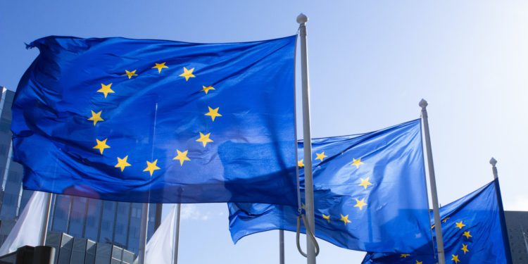 Uniform charger for all smartphones: EU ignores Apple's protest