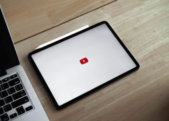 MacBook & iPad OLED display