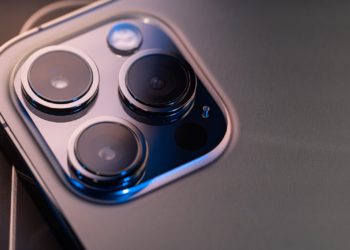 iPhone 13 camera