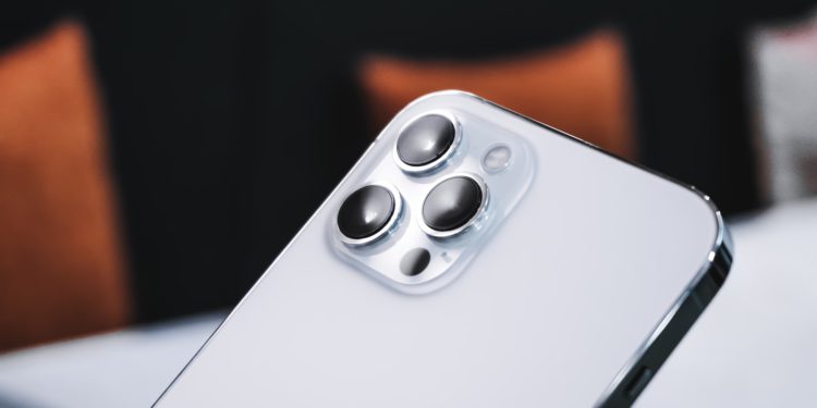 iPhone 2023 periscope camera