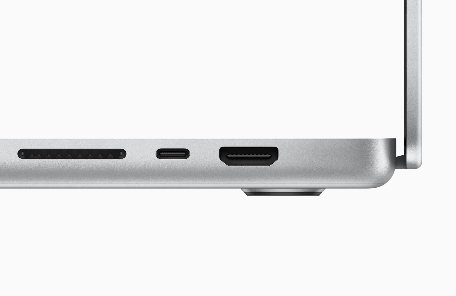 MacBook Pro 2021: SD-Kartenslot enttäuscht Profi-Anwender