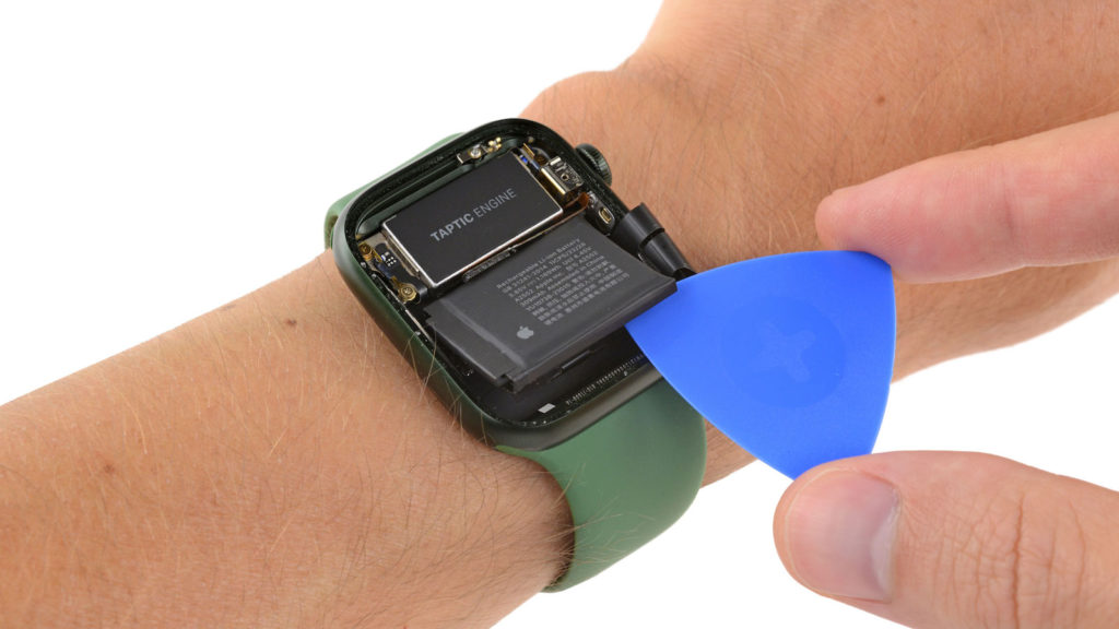 Apple Watch Series 7 im Teardown