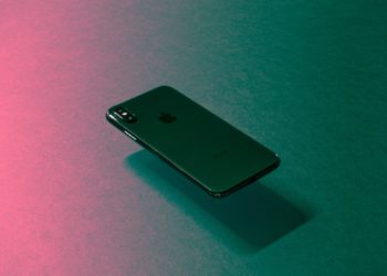 Apple is reportedly working on an AirPower-like charger