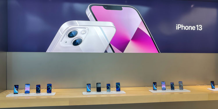 "Nightmare before Christmas": Apple's supply chain problems