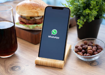 Transfer WhatsApp chat history from Android to iPhone
