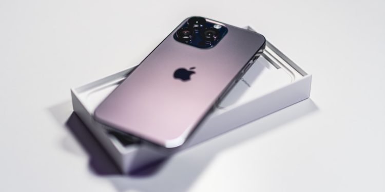 iPhone Ultra iPhone 15 Ultra Periscope Camera