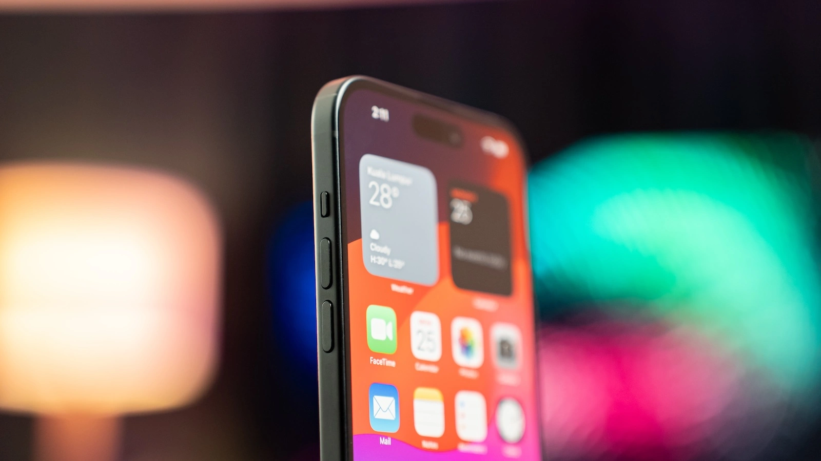 iPhone 15 USB-C