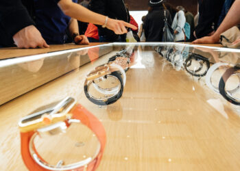 Apple Watch sales ban