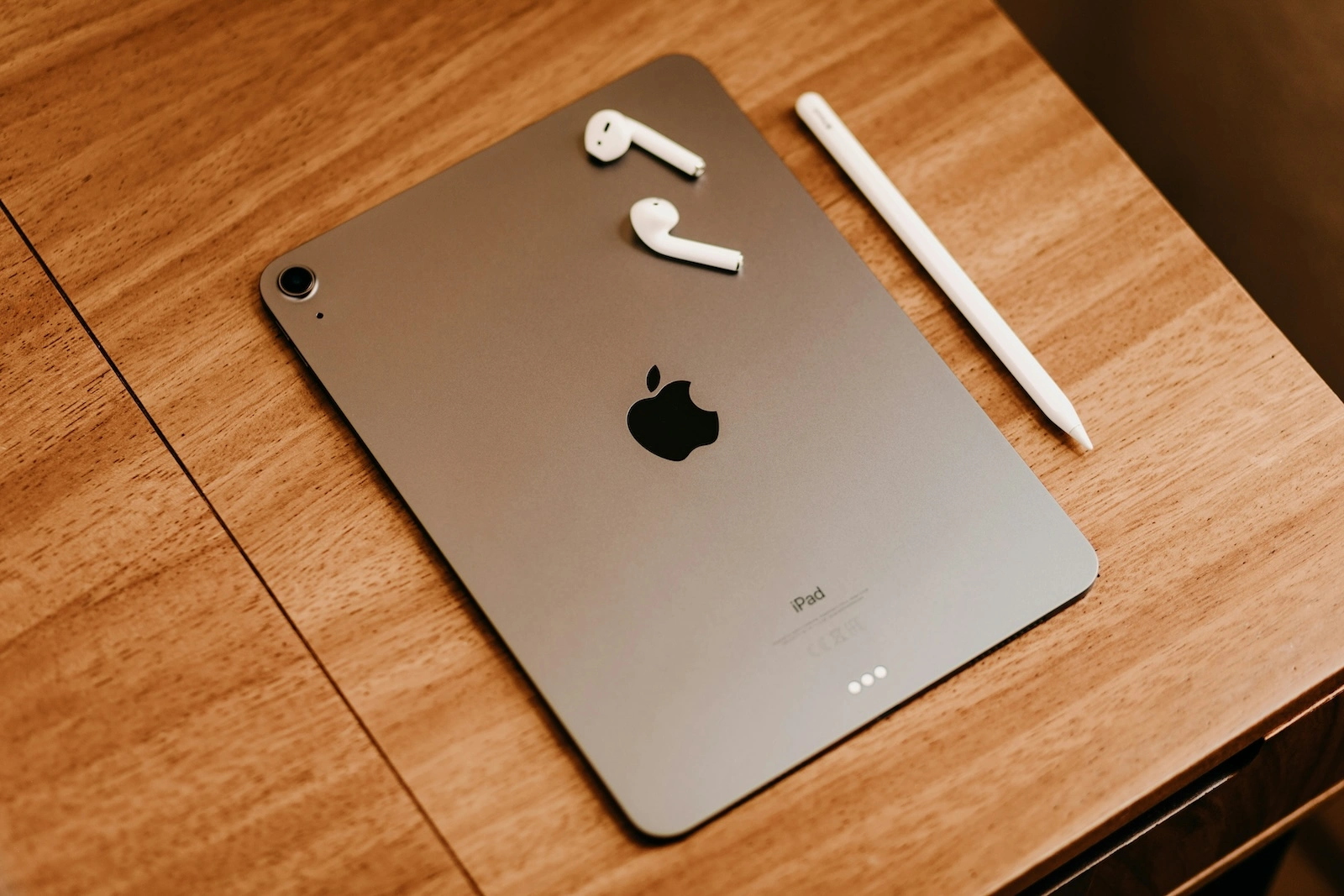 iPad Apple Logo