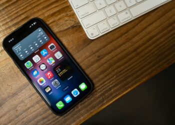 iOS 18 Wallet app
