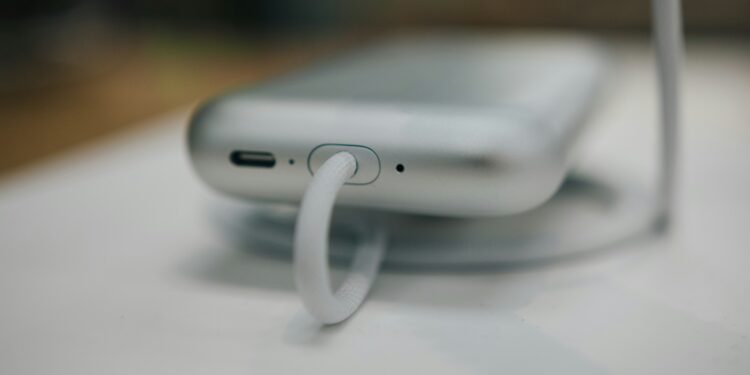 Apple Vision Pro battery percentage
