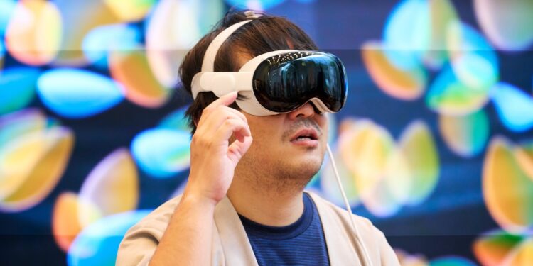 Apple Vision Pro gesture control