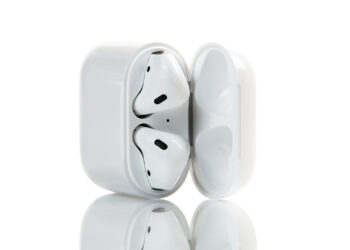 AirPods 4 Apple