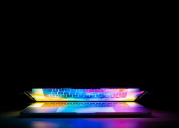 MacBook Pro OLED Apple