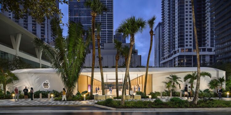 Apple Miami World Center Apple Store