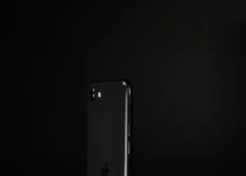 iOS 18.3 Leak
