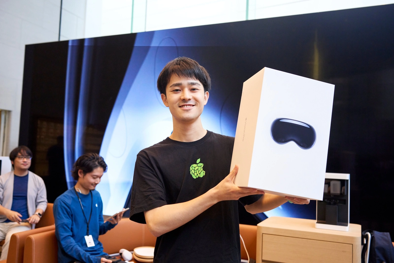 Apple Vision Air Leak