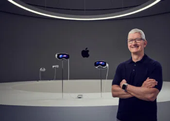 Tim Cook Apple Vision Pro