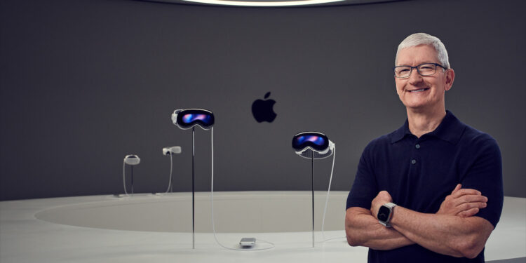 Tim Cook Apple Vision Pro
