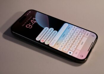 Siri Mike Rockwell