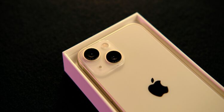 iPhone Fold Apple