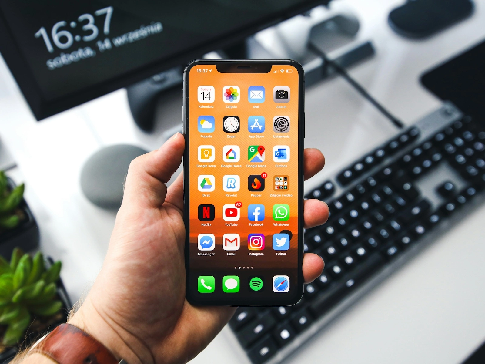 iOS 18.5 Beta 2 Apple
