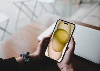 iPhone 17 Apple