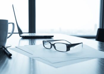 Apple Smart Glasses Features