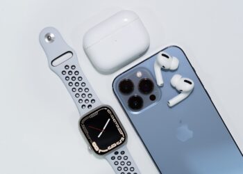Apple AirPods Apple Watch