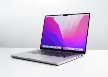 macOS 15.5 Safari