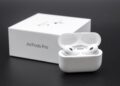 AirPods Apple