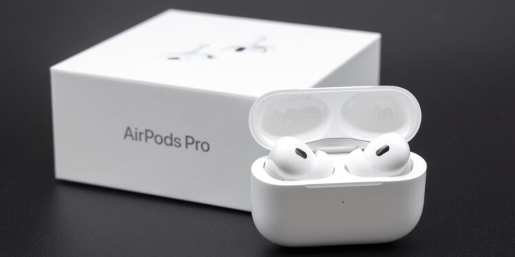 AirPods Apple