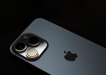 iPhone 2027
