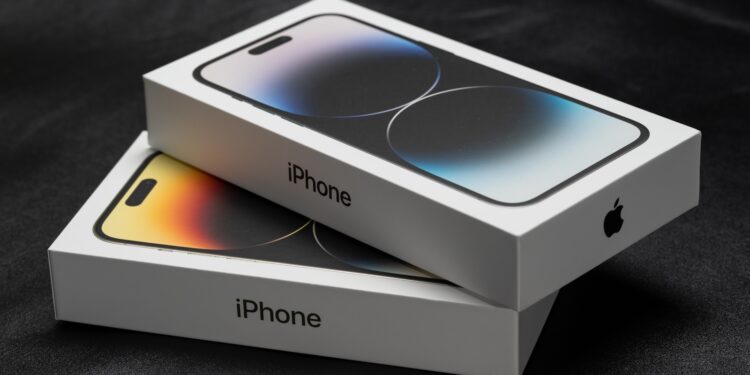 iPhone 18 Apple