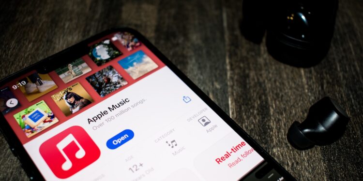 iOS 19 Music Haptics