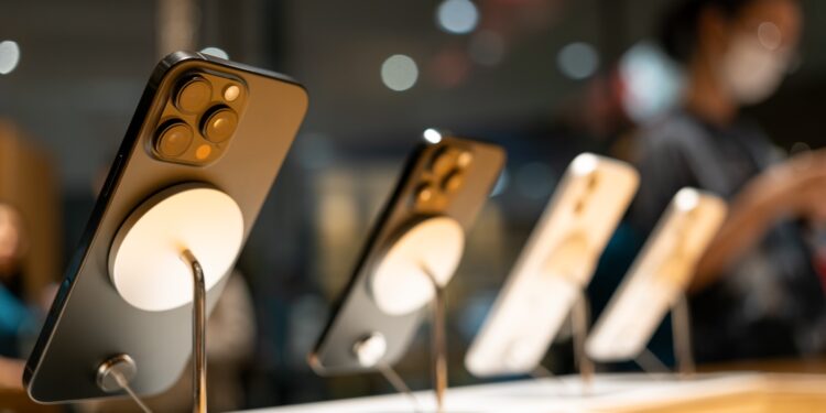 iPhone 18 Apple