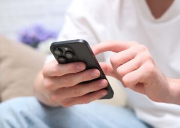 Use iPhone accessibility features