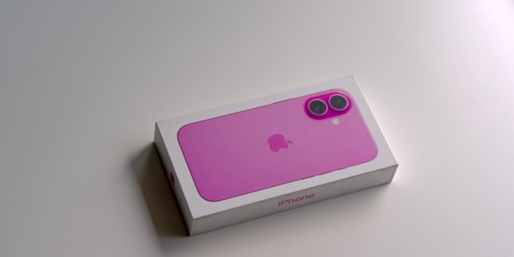 iPhone 17 Apple
