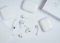 AirPods Apple