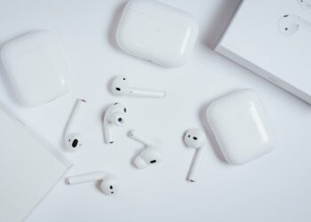 AirPods Apple