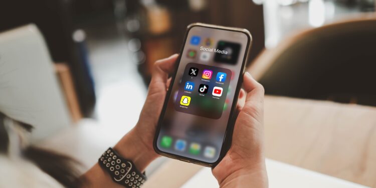 iPhone Apple