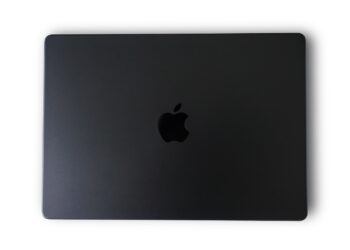 MacBook Apple