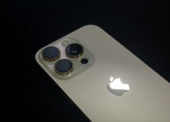 Apple iPhone